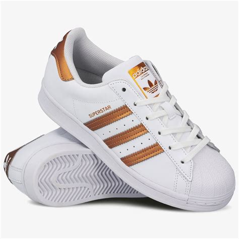 adidas schuhe damen weiss mit stickerei|Weiße Frauensneakers .